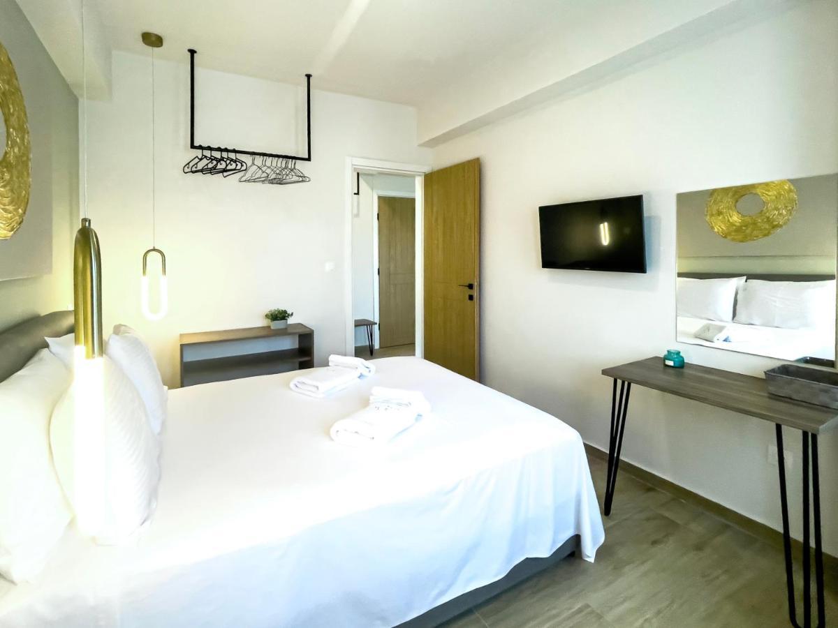 Athonite All Seasons Luxury Suites 이에리소스 외부 사진