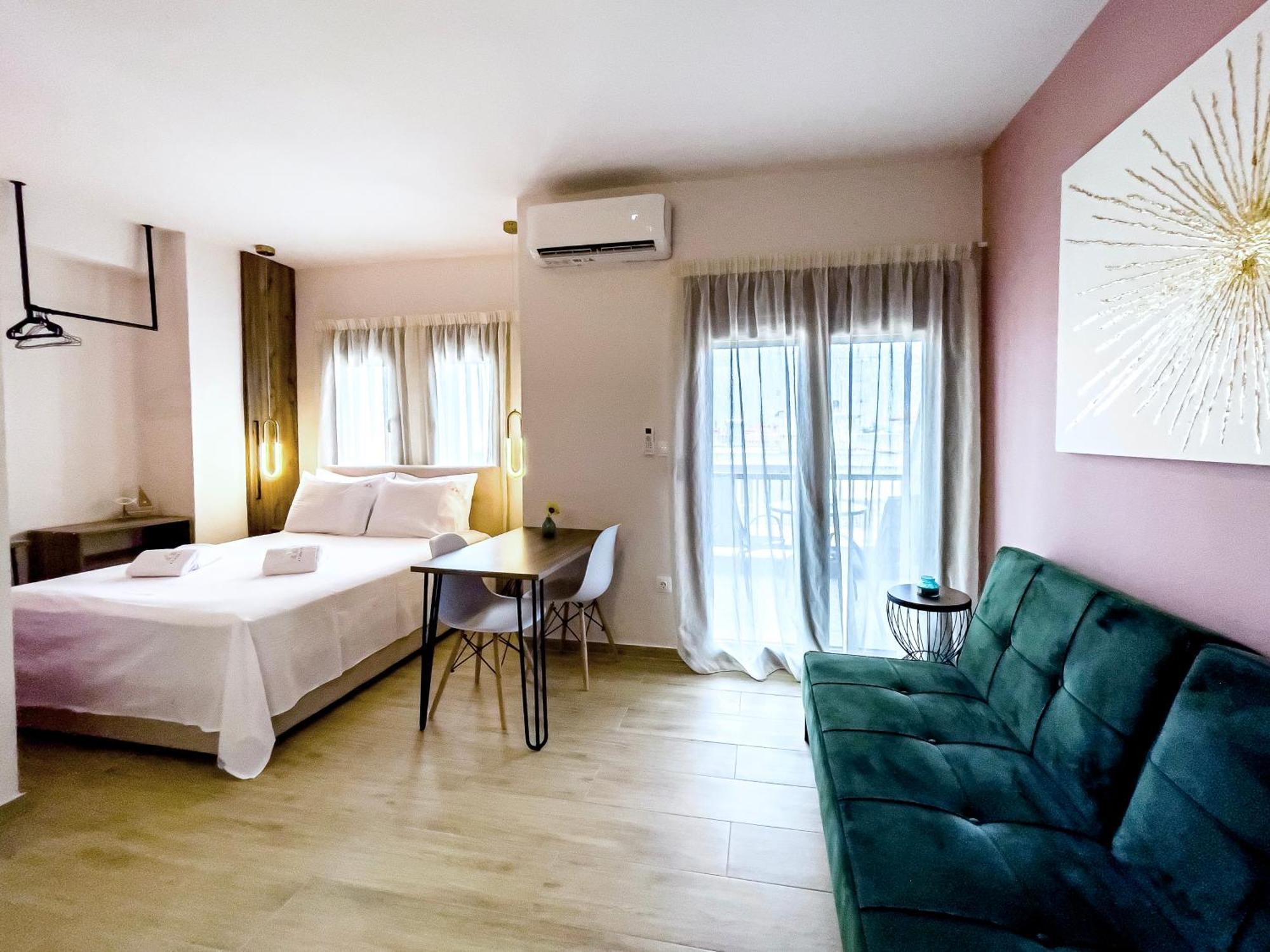 Athonite All Seasons Luxury Suites 이에리소스 외부 사진