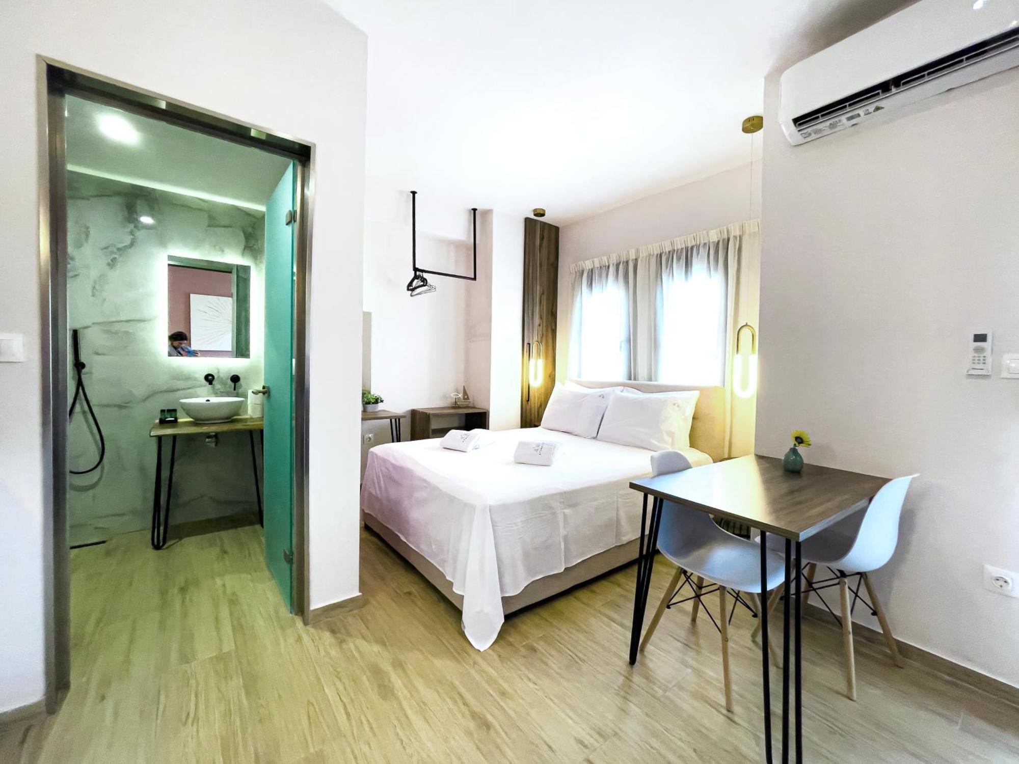Athonite All Seasons Luxury Suites 이에리소스 외부 사진