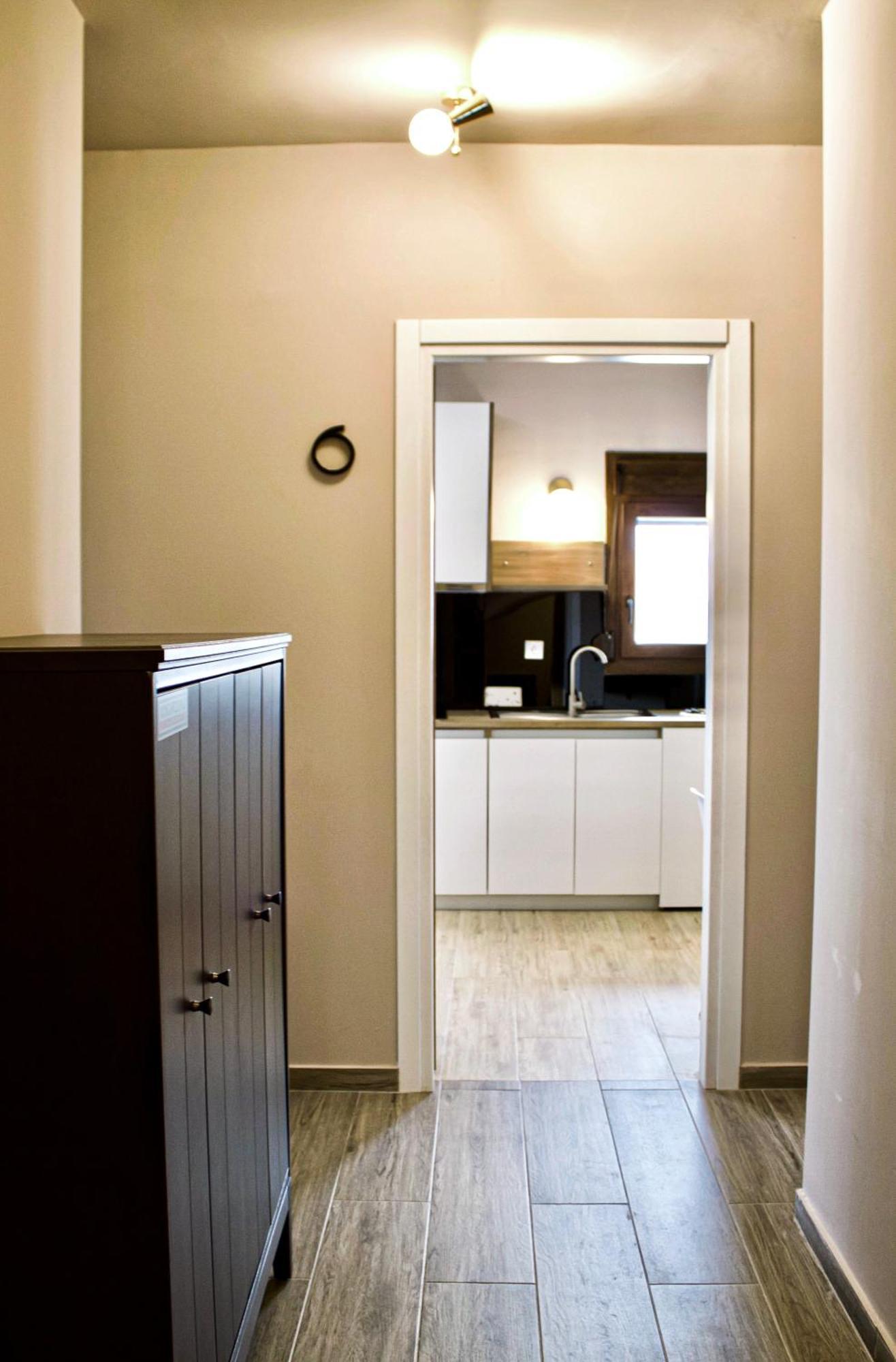 Athonite All Seasons Luxury Suites 이에리소스 외부 사진